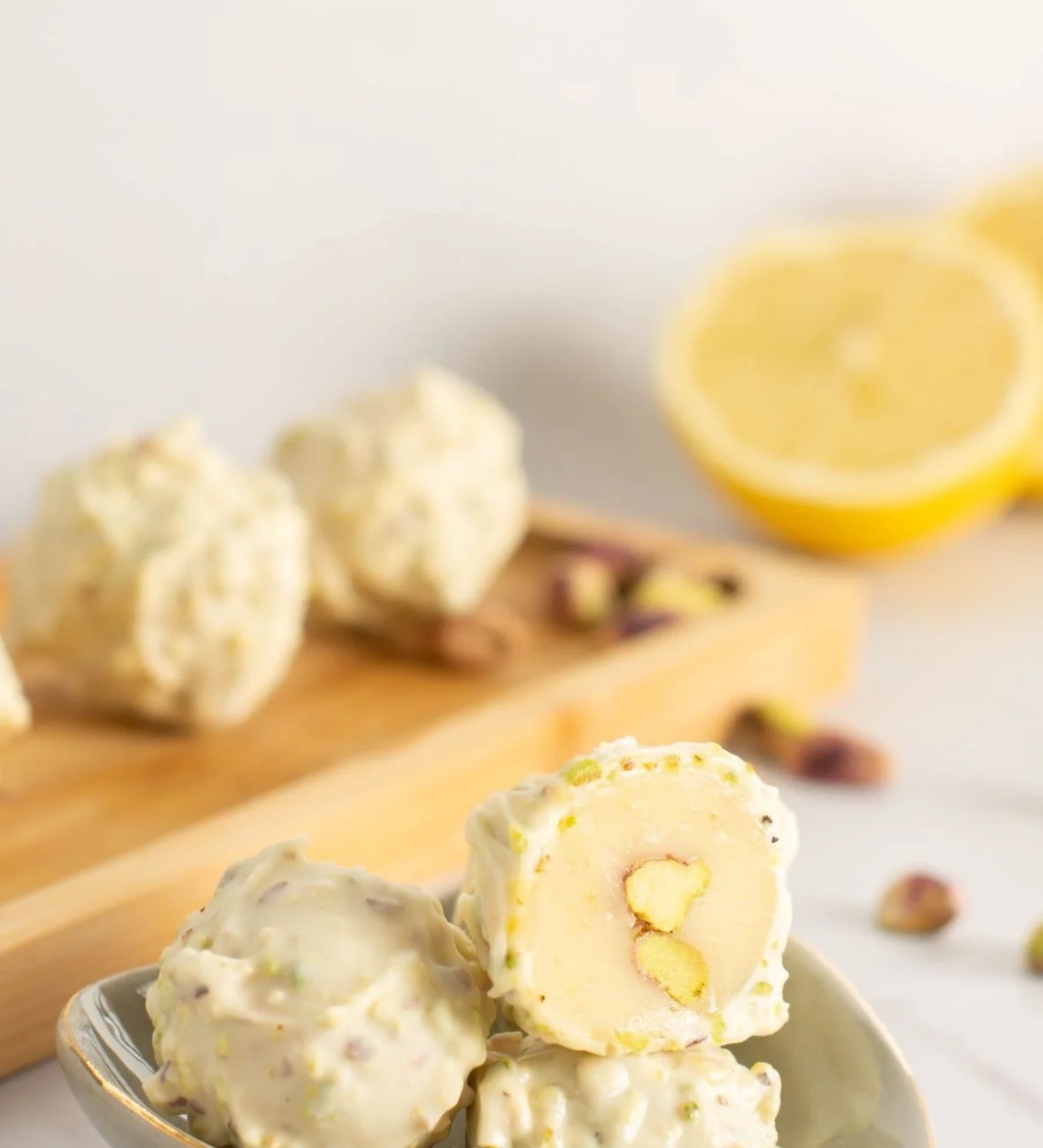 PISTACHIO & LEMON TRUFFLE
